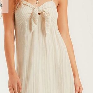 Billabong midi front tie dress